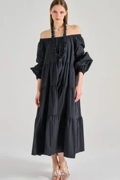 Abito con balze tessuto nero