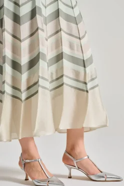 Abito fantasia righe americana tessuto verde