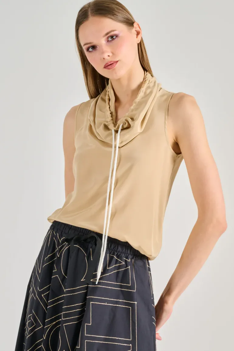 Blusa beige
