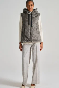 Giubbotto imbottito smanicato nero