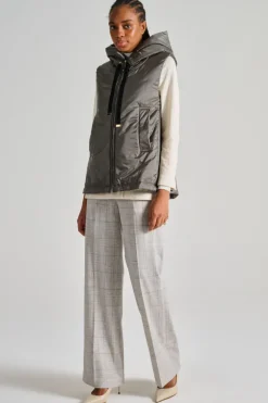 Giubbotto imbottito smanicato nero