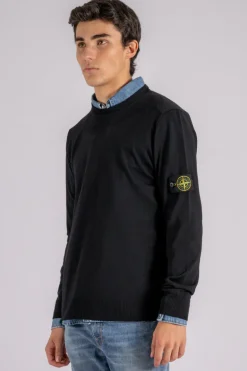 Maglia gircollo 100% lana vergine nero