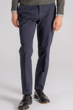 Pantalone blu in cotone ed elastam