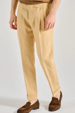 Pantaloni ocra