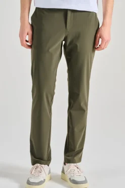 Pantaloni verde