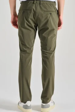 Pantaloni verde