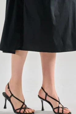 Sandalo con tacco pelle nero