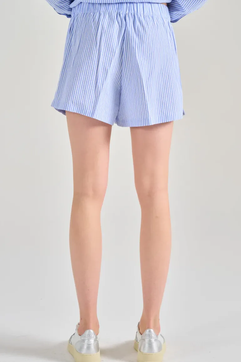 Shorts tessuto azzurro