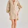 Abito beige