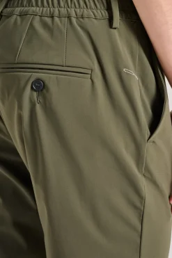 Pantaloni verde